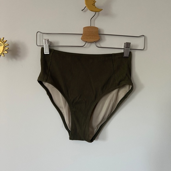 Joe Fresh High-waisted Bikini Top and Bottom - Picture 3 of 7